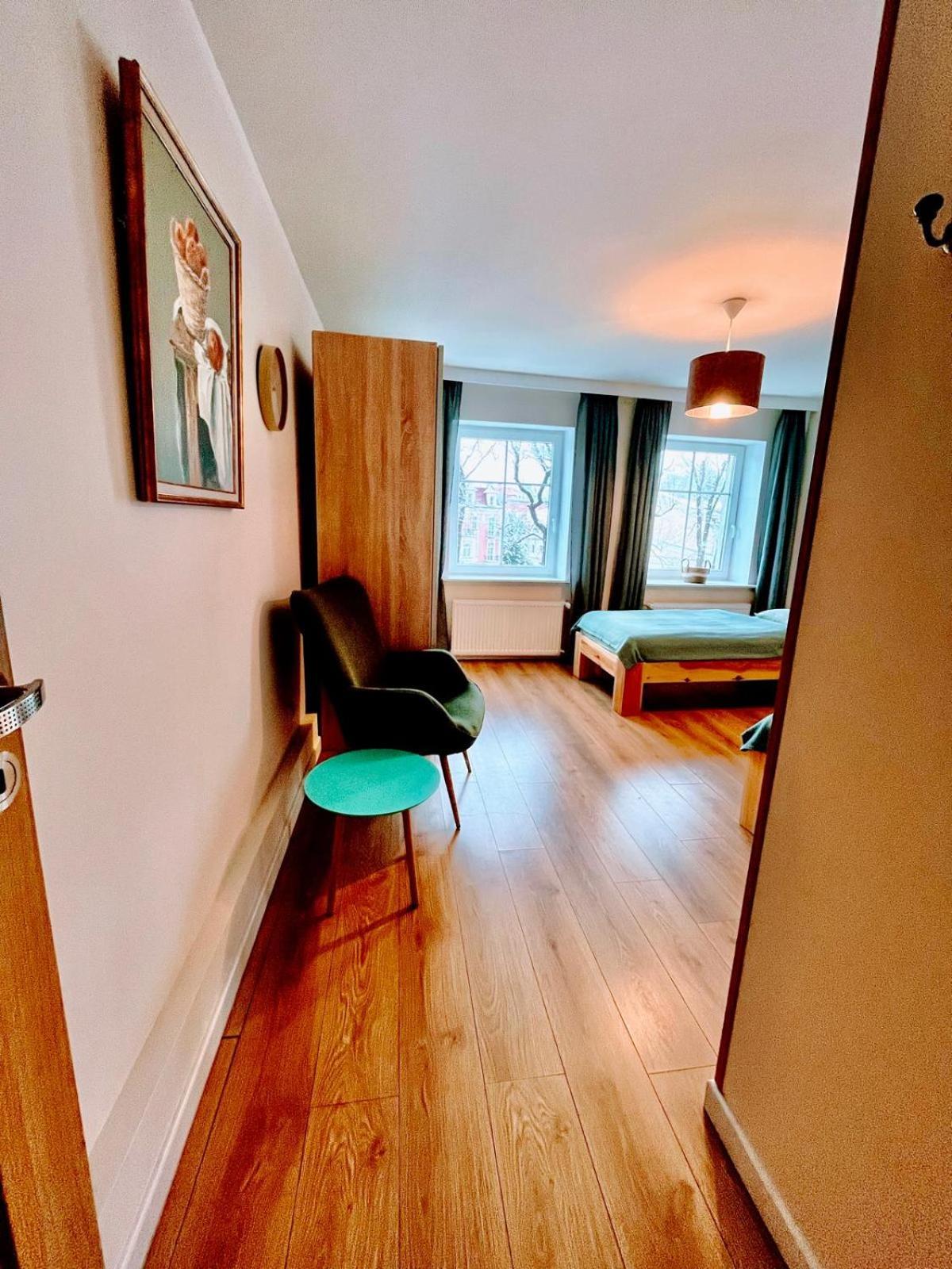 Apartament W Parku Przy Teatrze Szczawno-Zdroj Zewnętrze zdjęcie